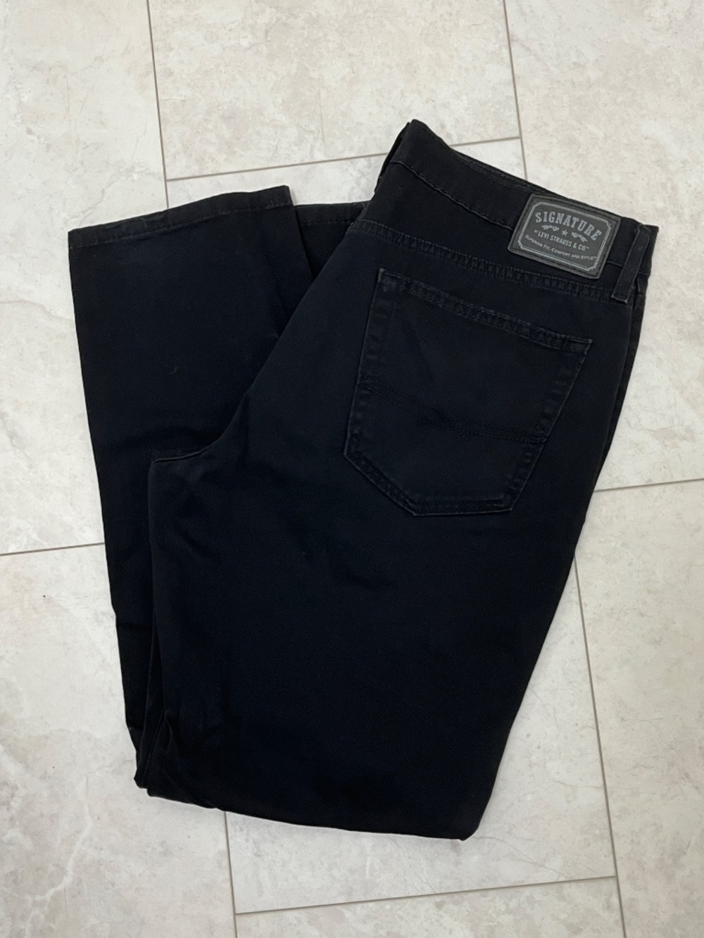 Men's Levi's Signature Black Athletic 36W x 32L